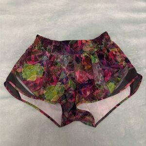Lululemon Floral Hotty Hot Low Rise Shorts 2.5”